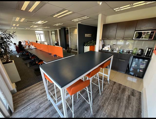 228M² OFFICE TO LET IN CENTURY CITY